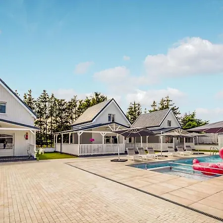 2 Bedroom Amazing In Kolczewo